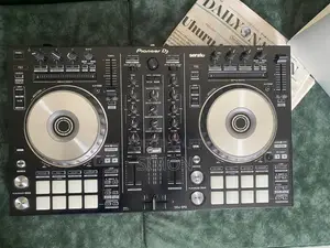 DDJ-Sr2 Controller