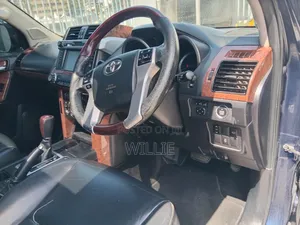 Toyota Land Cruiser Prado 2016 Blue