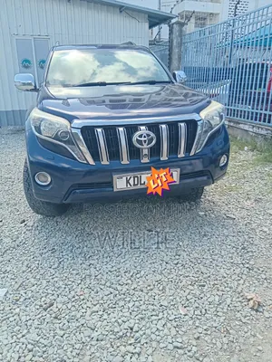 Toyota Land Cruiser Prado 2016 Blue