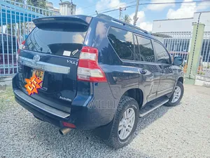 Toyota Land Cruiser Prado 2016 Blue