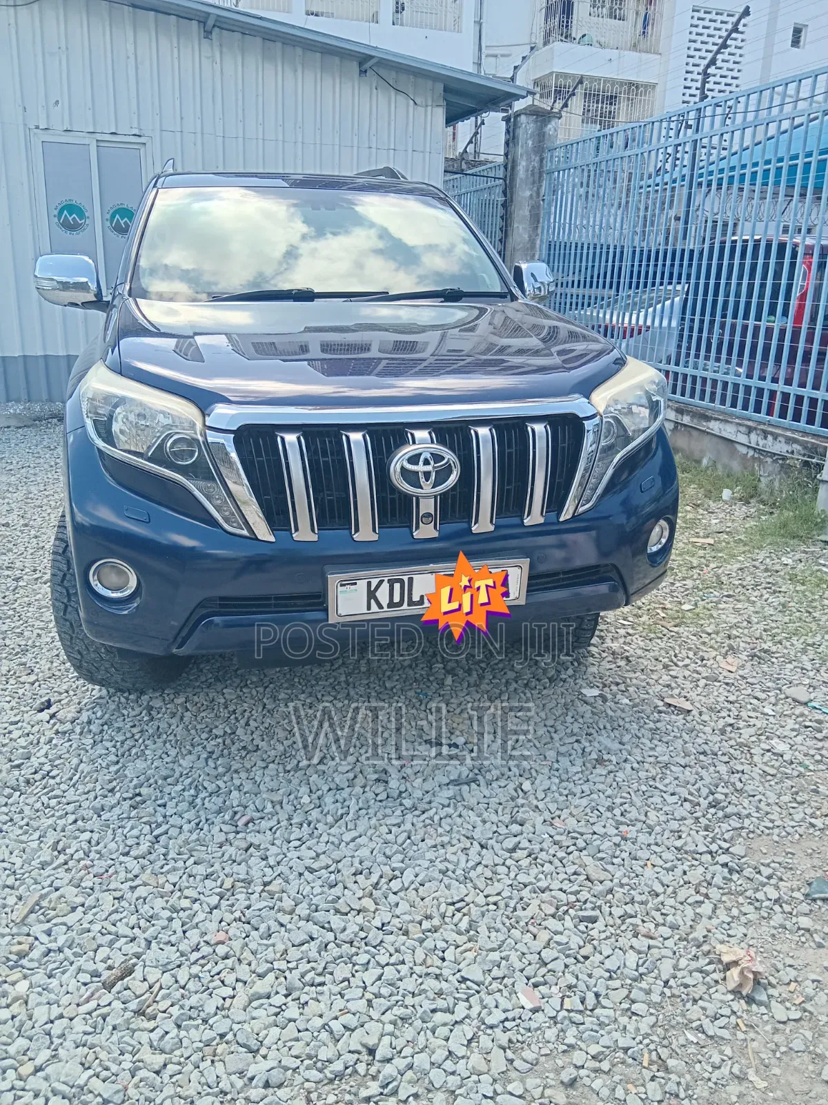 Toyota Land Cruiser Prado 2016 Blue