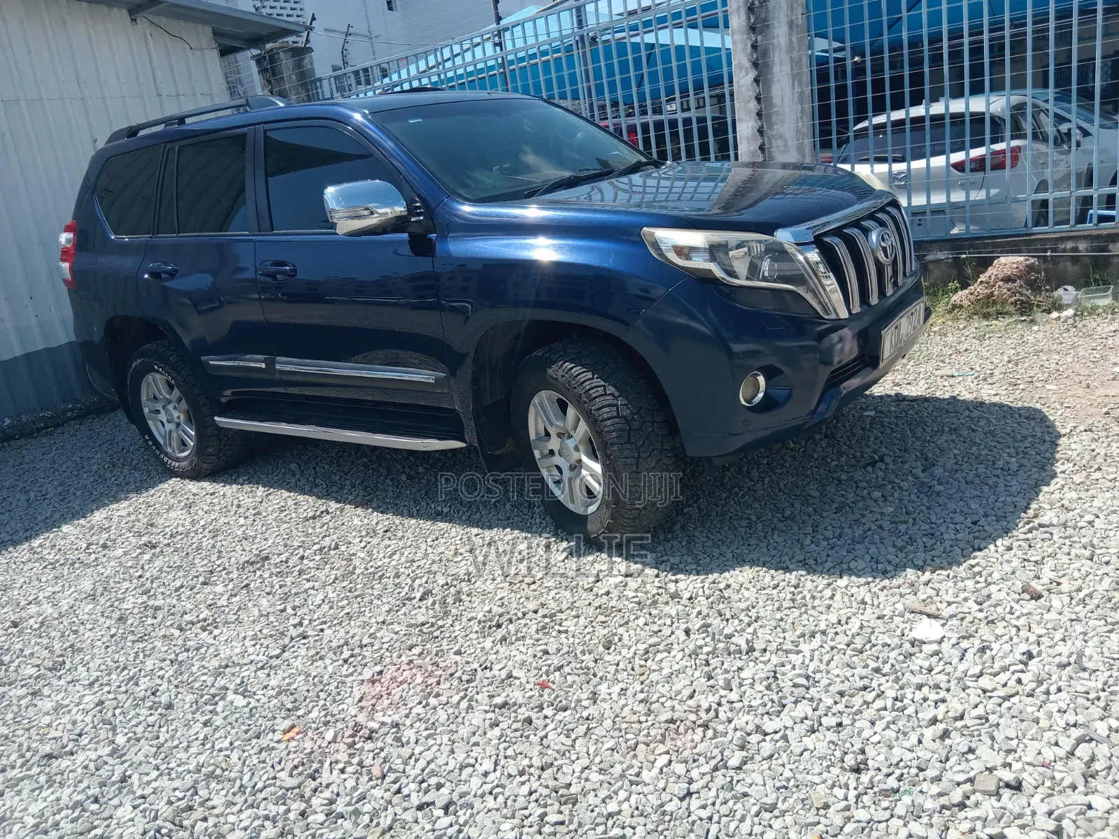 Toyota Land Cruiser Prado 2016 Blue