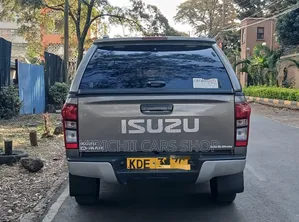 Isuzu D-MAX 2022 Gray