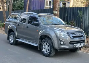 Isuzu D-MAX 2022 Gray