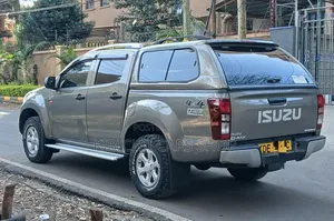 Isuzu D-MAX 2022 Gray