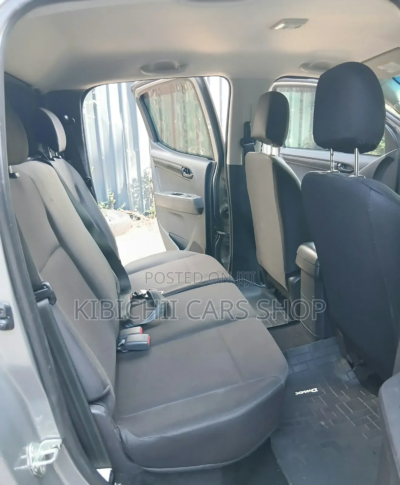 Isuzu D-MAX 2022 Gray