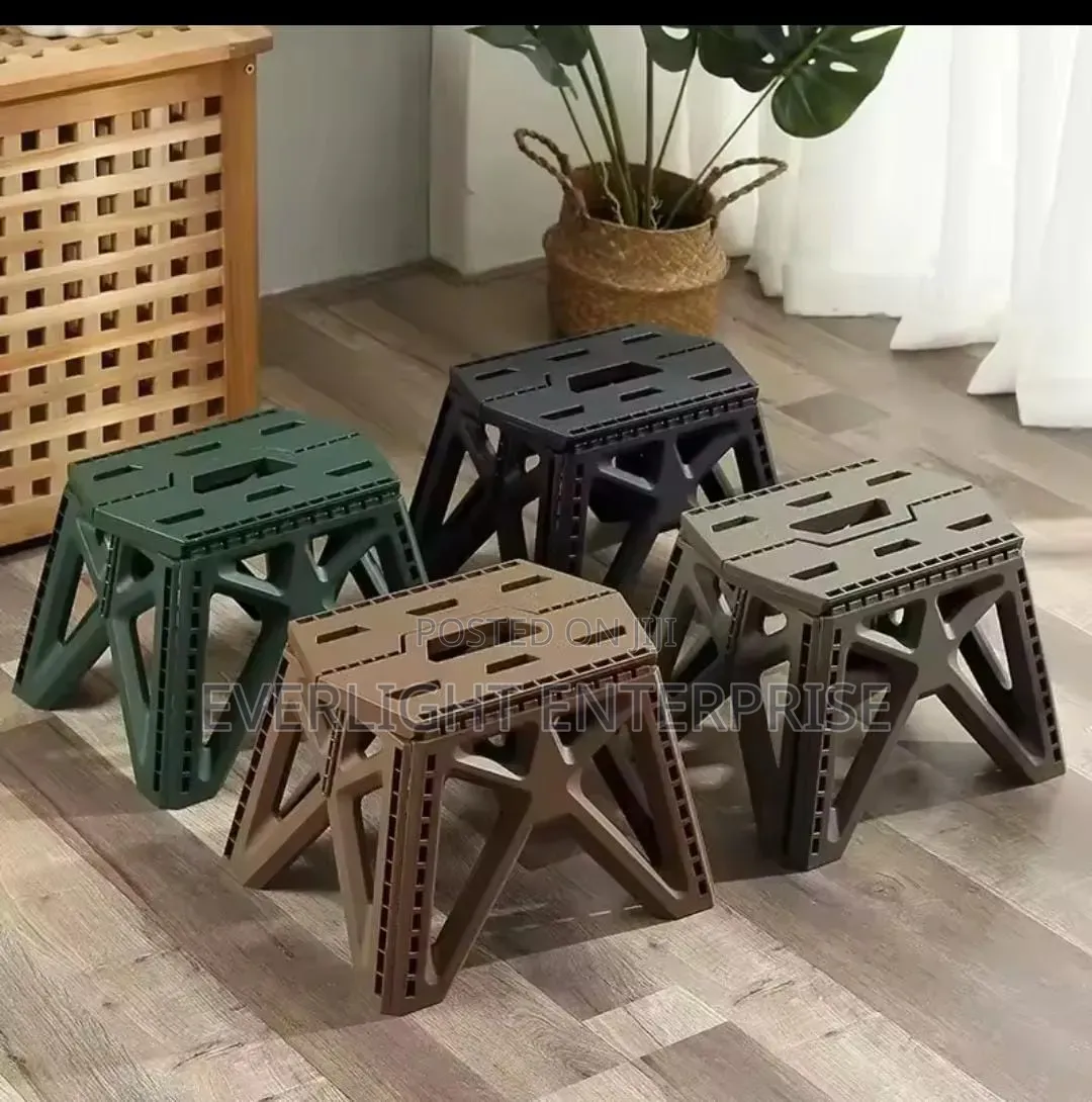 * Foldable Folding Stool