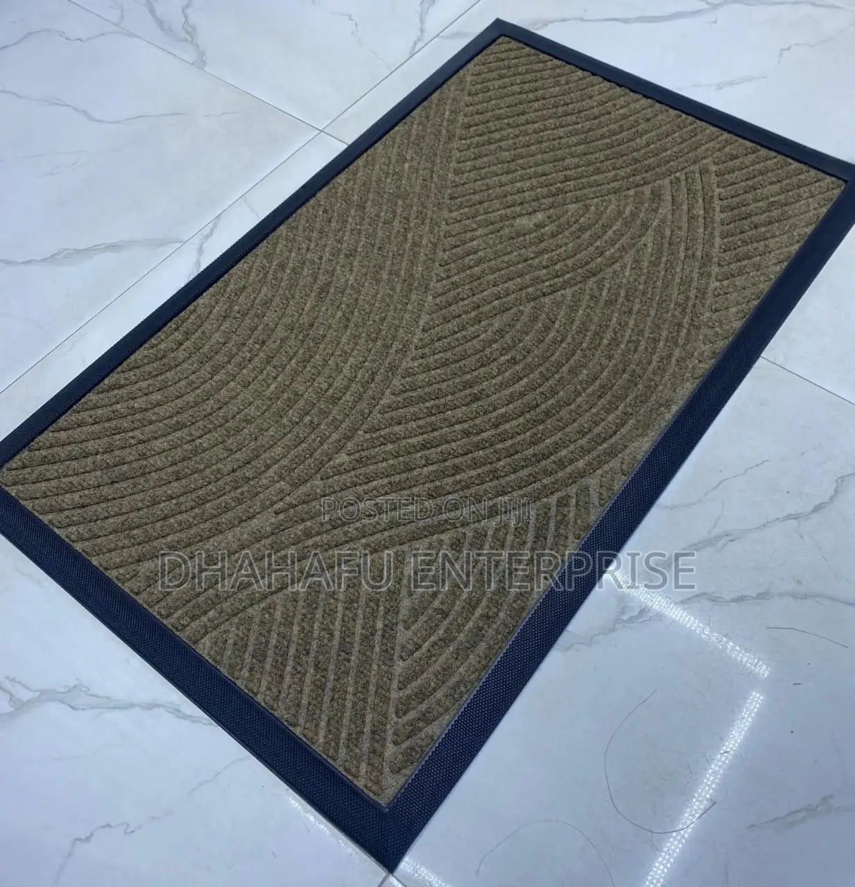 Heavy Duty Non-Slip Rubber Doormat – 46x76cm | Waterproof & Durable