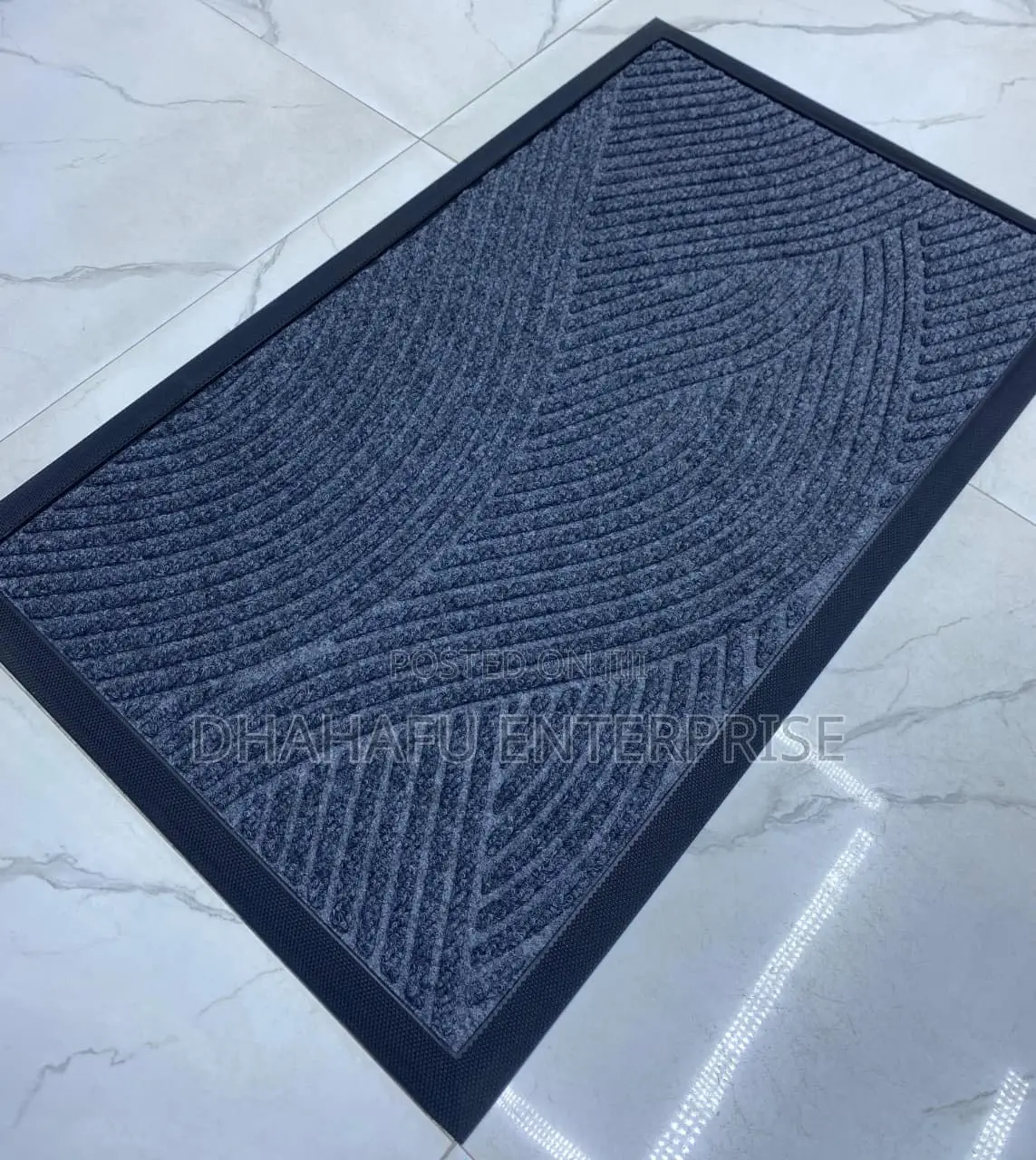 Heavy Duty Non-Slip Rubber Doormat – 46x76cm | Waterproof & Durable