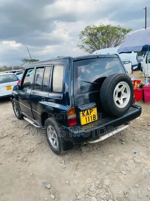 Suzuki Escudo 1998 Black