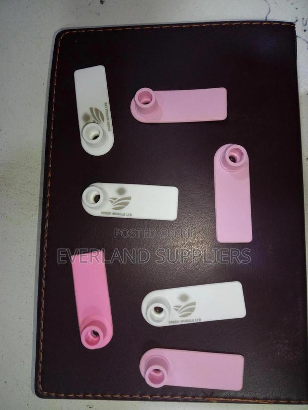 Ear Tags - Sun-Resistant Surface