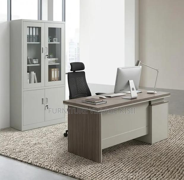 1.4M Executive Advanced Office Desk. - main view