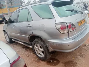 Toyota Harrier 2002 Black