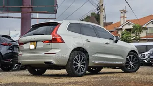 Volvo XC60 T5 Inscription AWD 2018 Beige