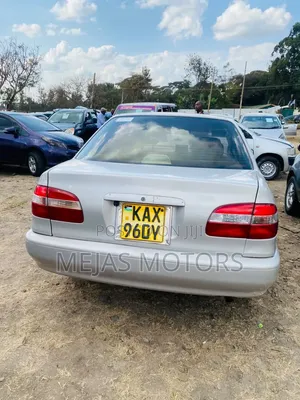 Toyota Corolla 2001 Silver