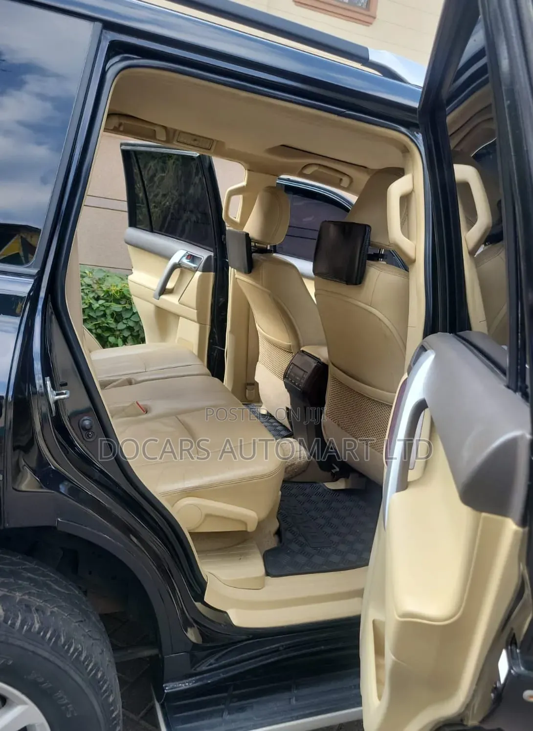 Toyota Hilux 2013 Black