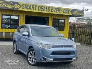 Mitsubishi Outlander 2.4 PHEV AWD 2016 Blue