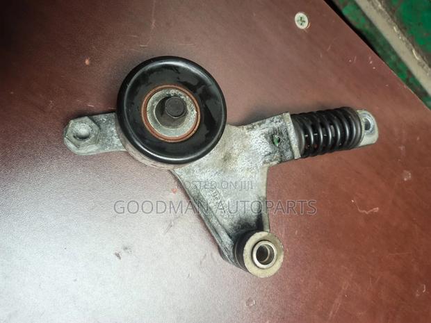 1az Noah/Voxy Tensioner - thumbnail 2
