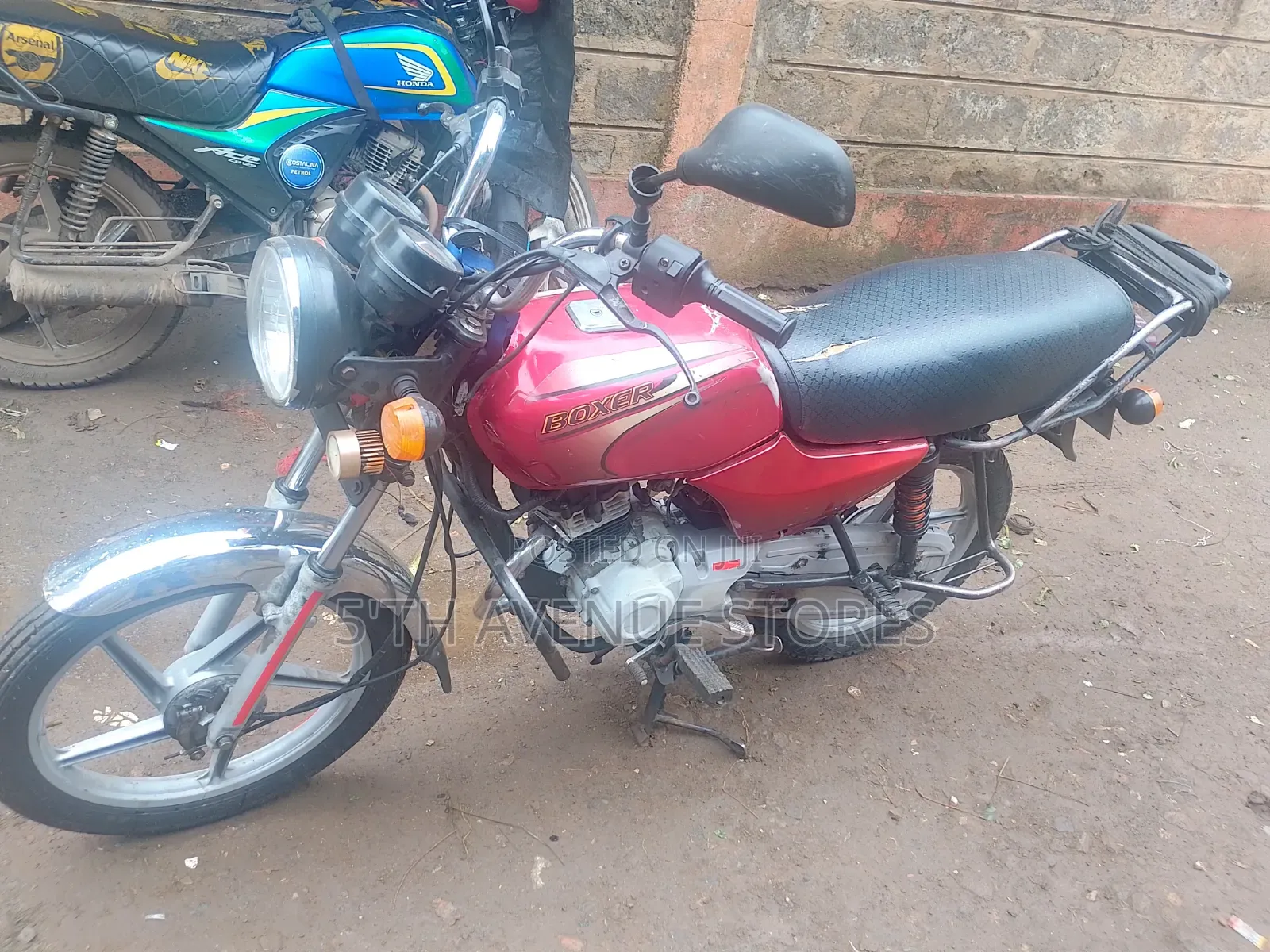 Bajaj Boxer 100 2023 Red