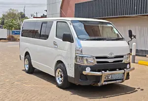 Toyota HiAce 2013 White