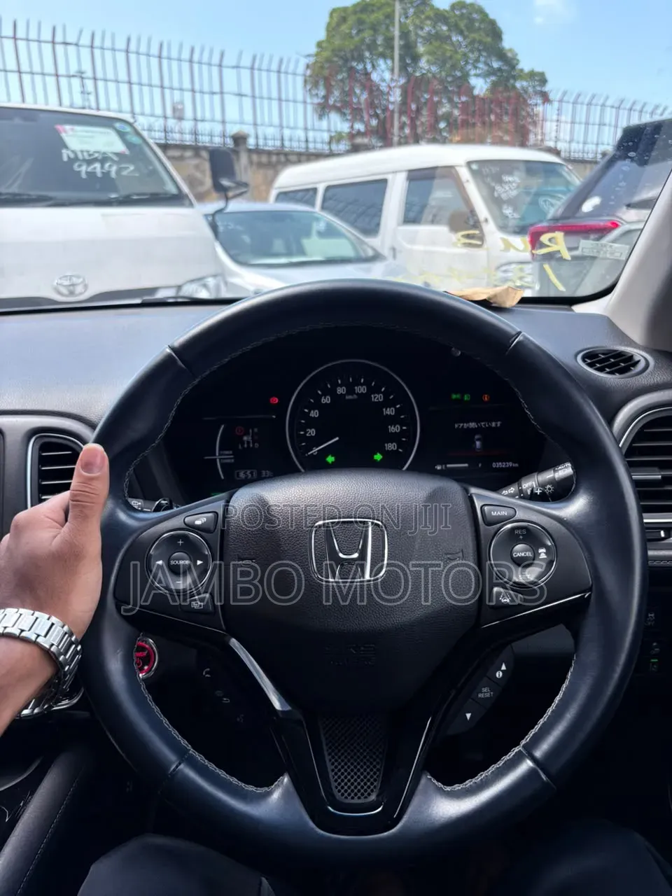 Honda Vezel 1.5 Hybrid 2WD 2020 Black