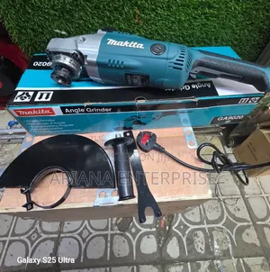 Corded Electric 9" Makita Angle Grinder