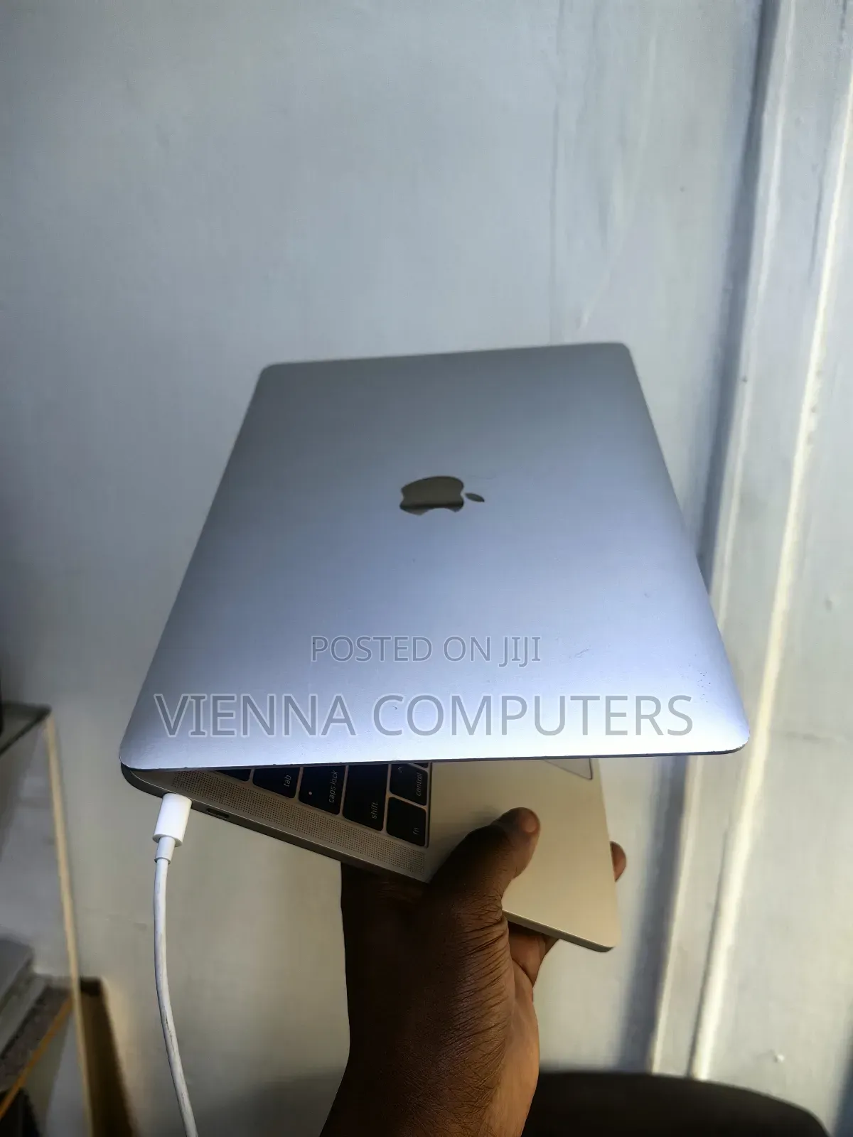 Laptop Apple MacBook 2017 8GB Intel Core i5 SSD 128GB