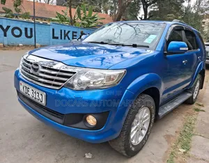 Toyota Fortuner 2012 Blue