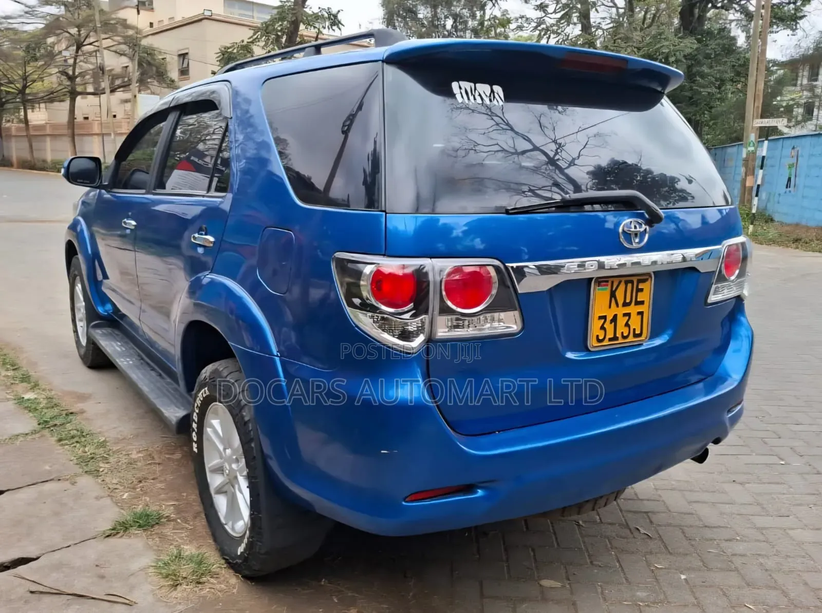Toyota Fortuner 2012 Blue