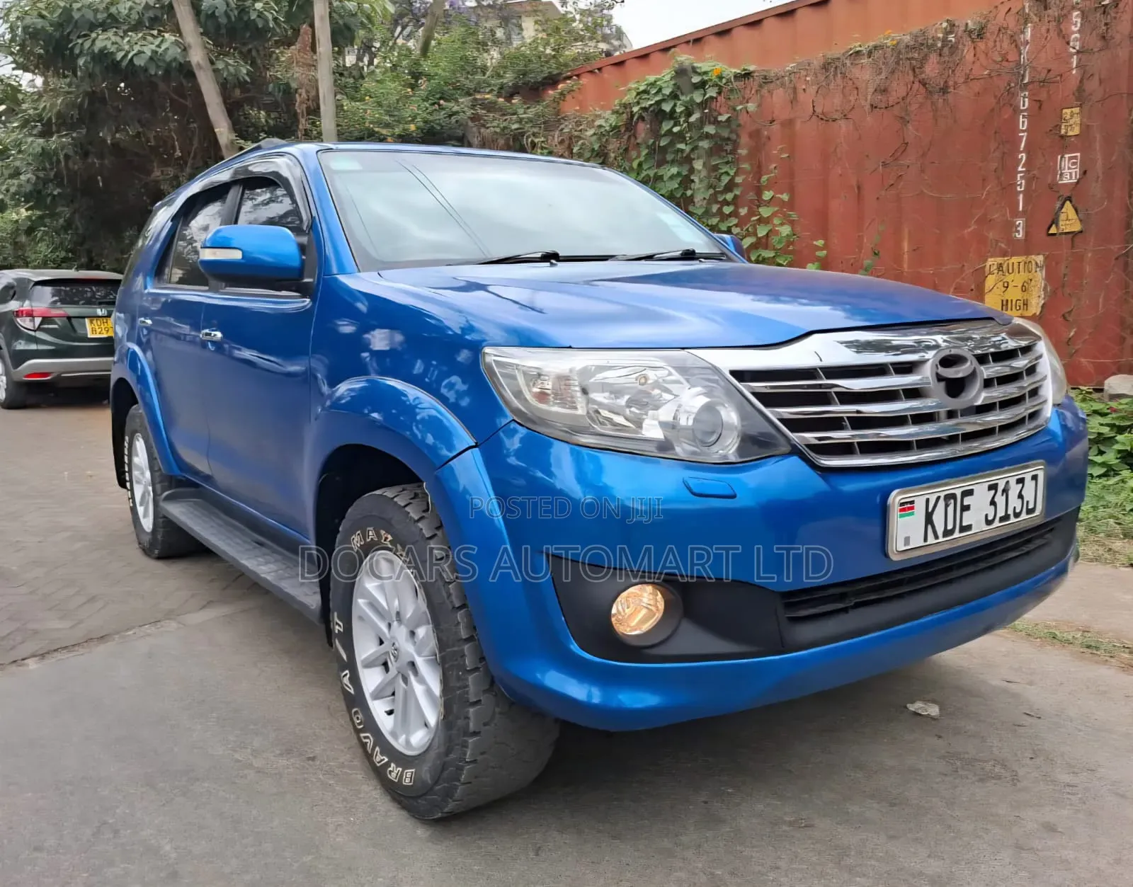 Toyota Fortuner 2012 Blue