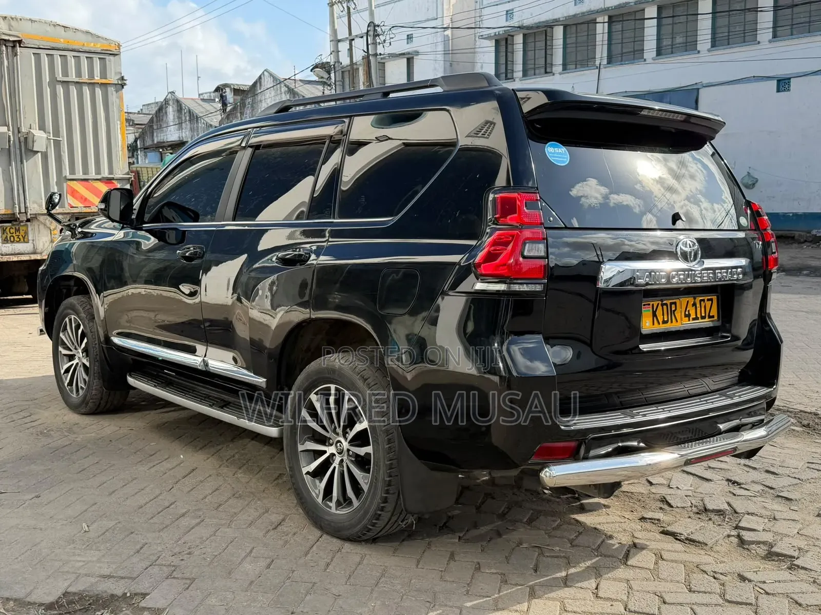 Toyota Land Cruiser Prado 2.8 2019 Silver