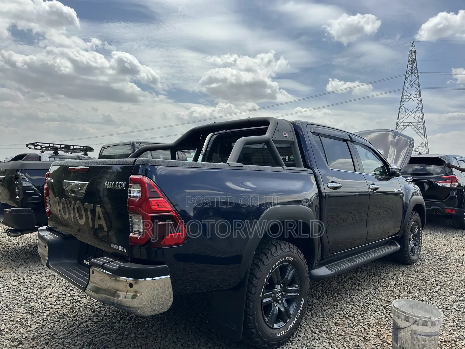 Toyota Hilux 2021 Blue