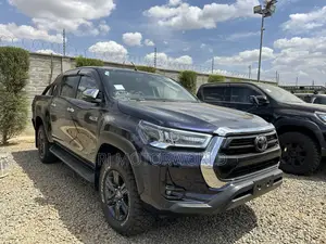 Toyota Hilux 2021 Blue