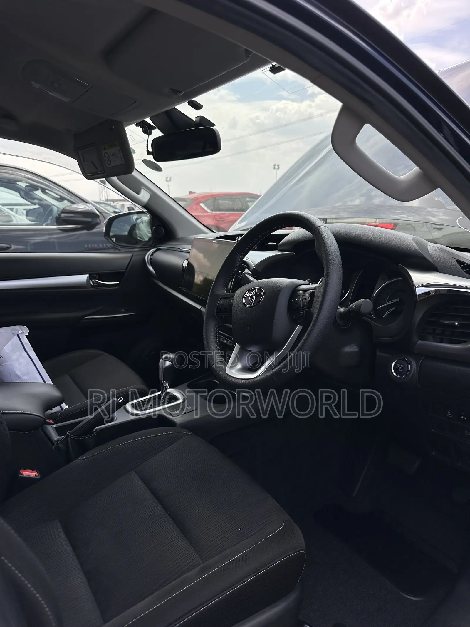 Toyota Hilux 2021 Blue