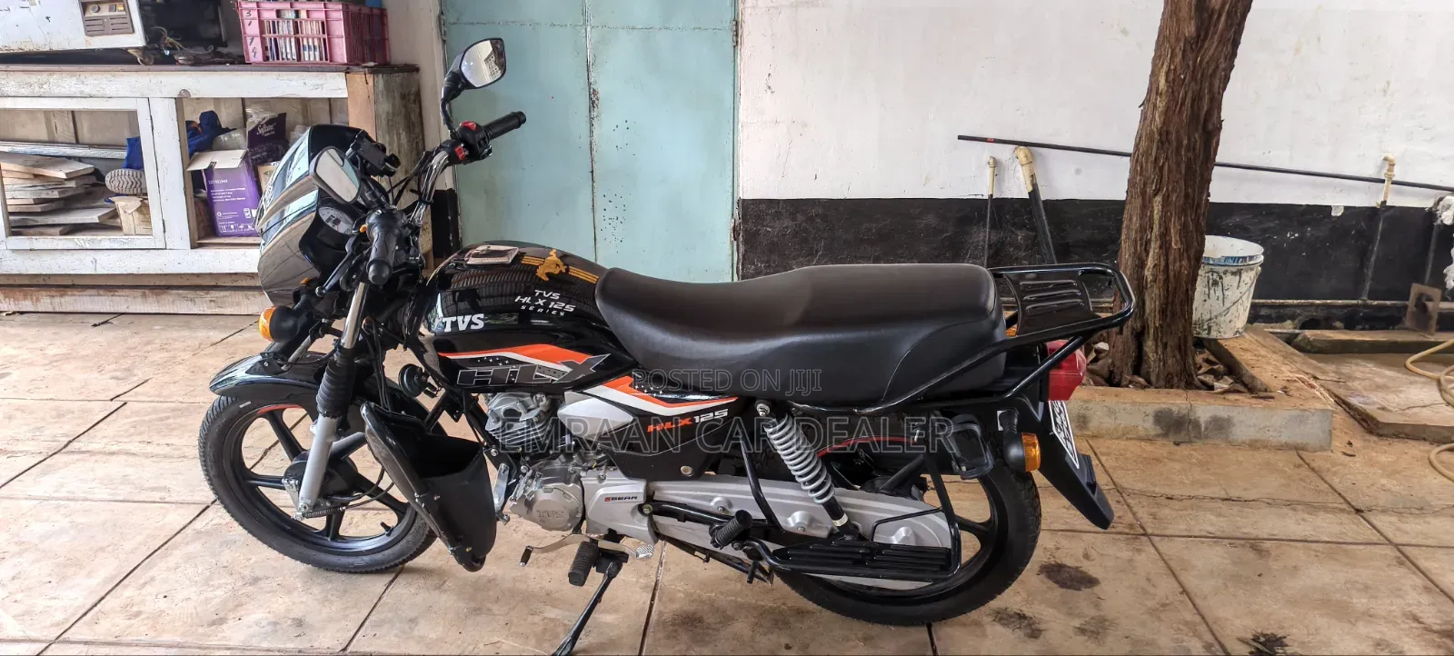 TVS HLX 125 2025 Black