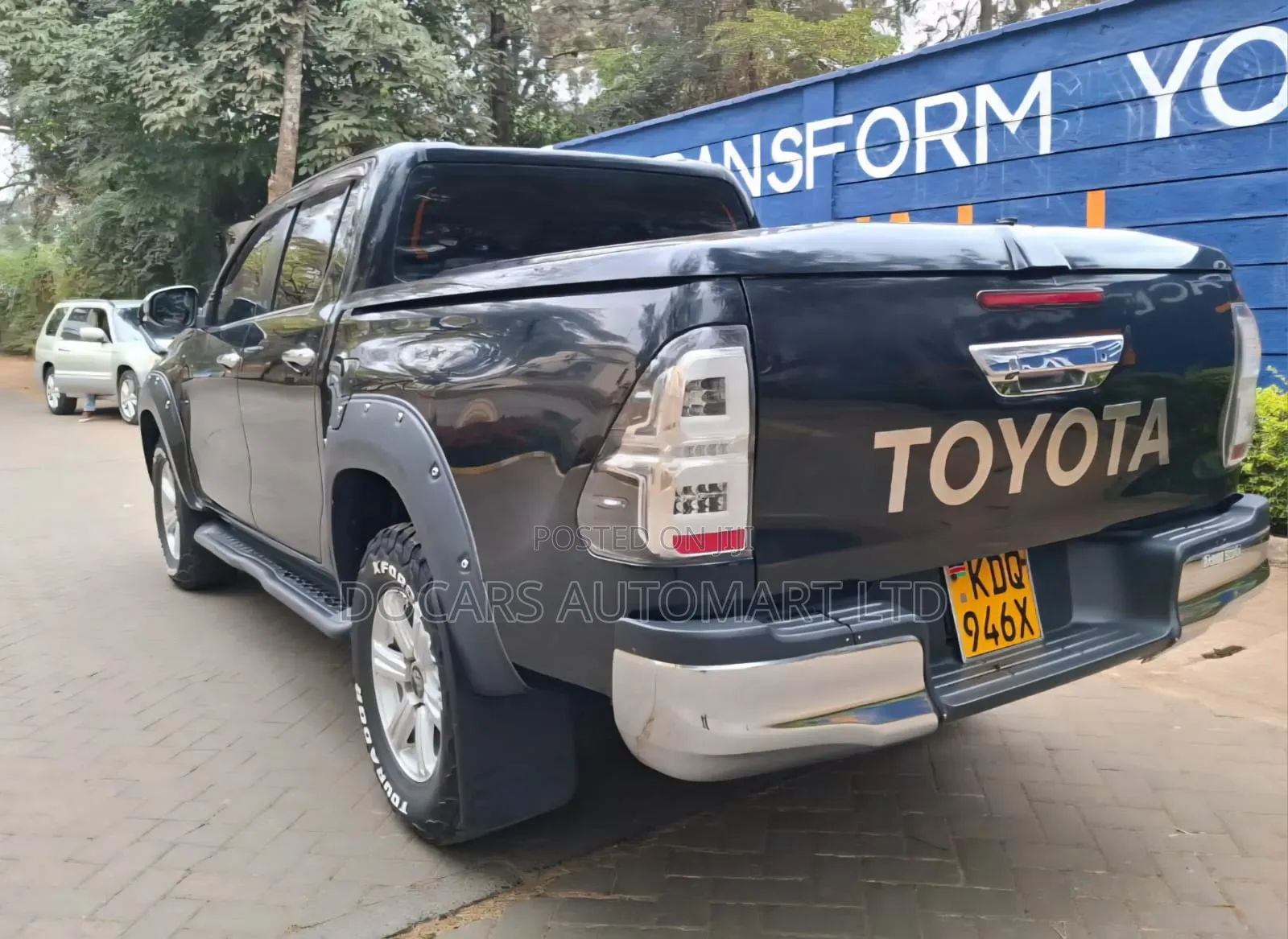 Toyota Hilux 2018 Black