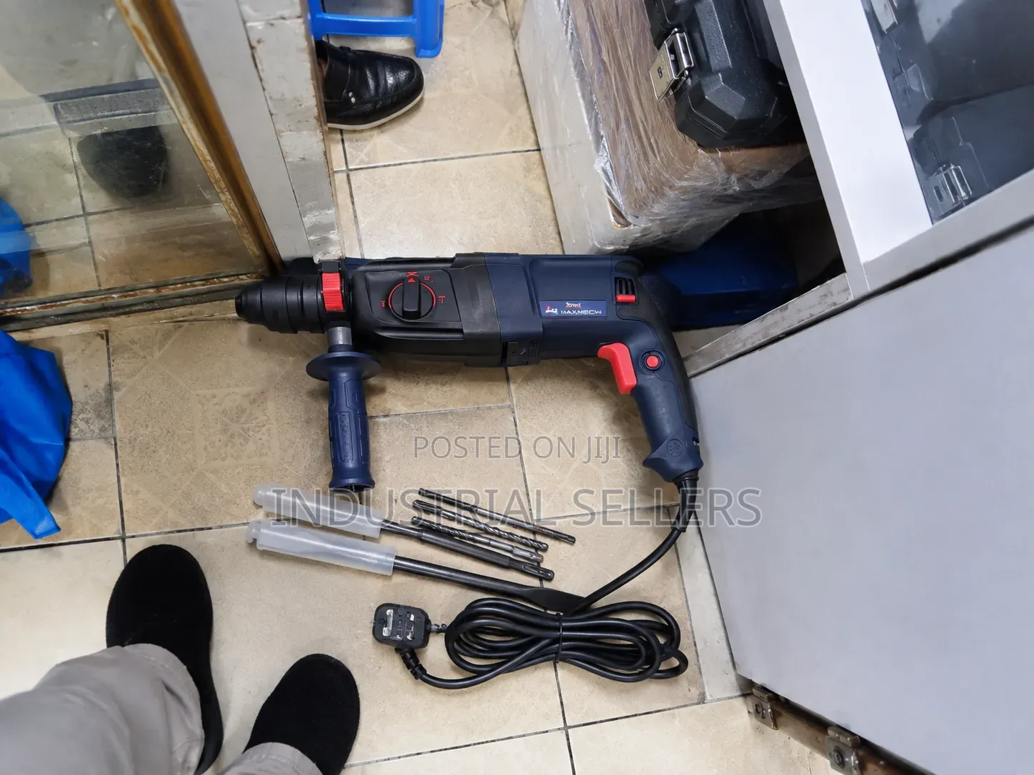 Maxmech 800W Heavy Duty Rotary Hammer Drill