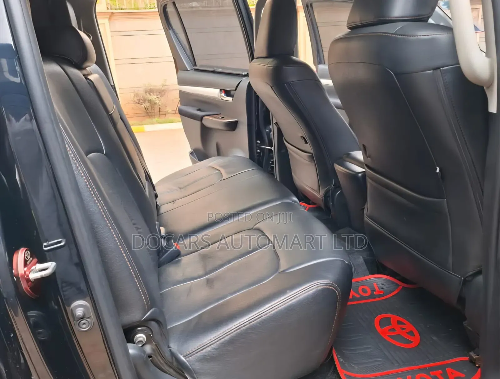 Toyota Hilux 2018 Black