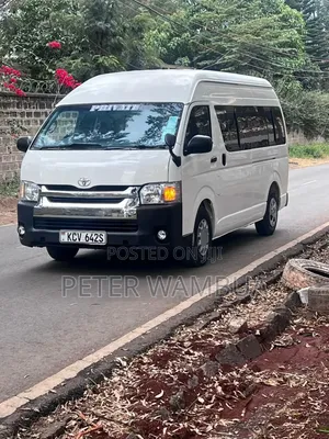 Toyota HiAce 2013 White