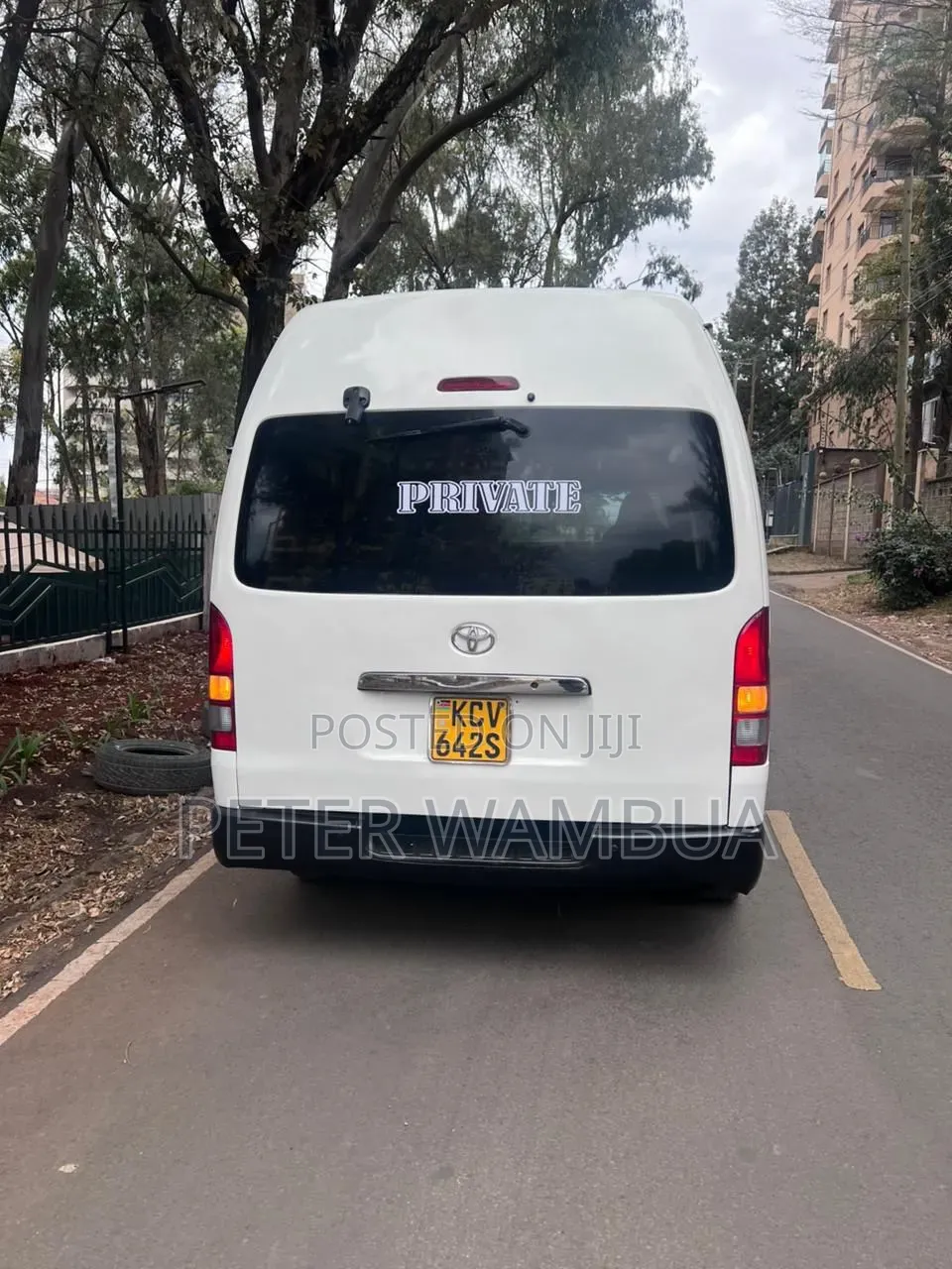 Toyota HiAce 2013 White