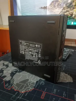 Desktop Computer Dell Optiplex 7090 8GB Intel Core i7 SSD 256GB