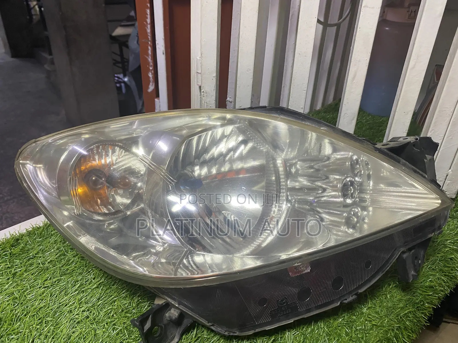 Head Light Mazda Demio 2005