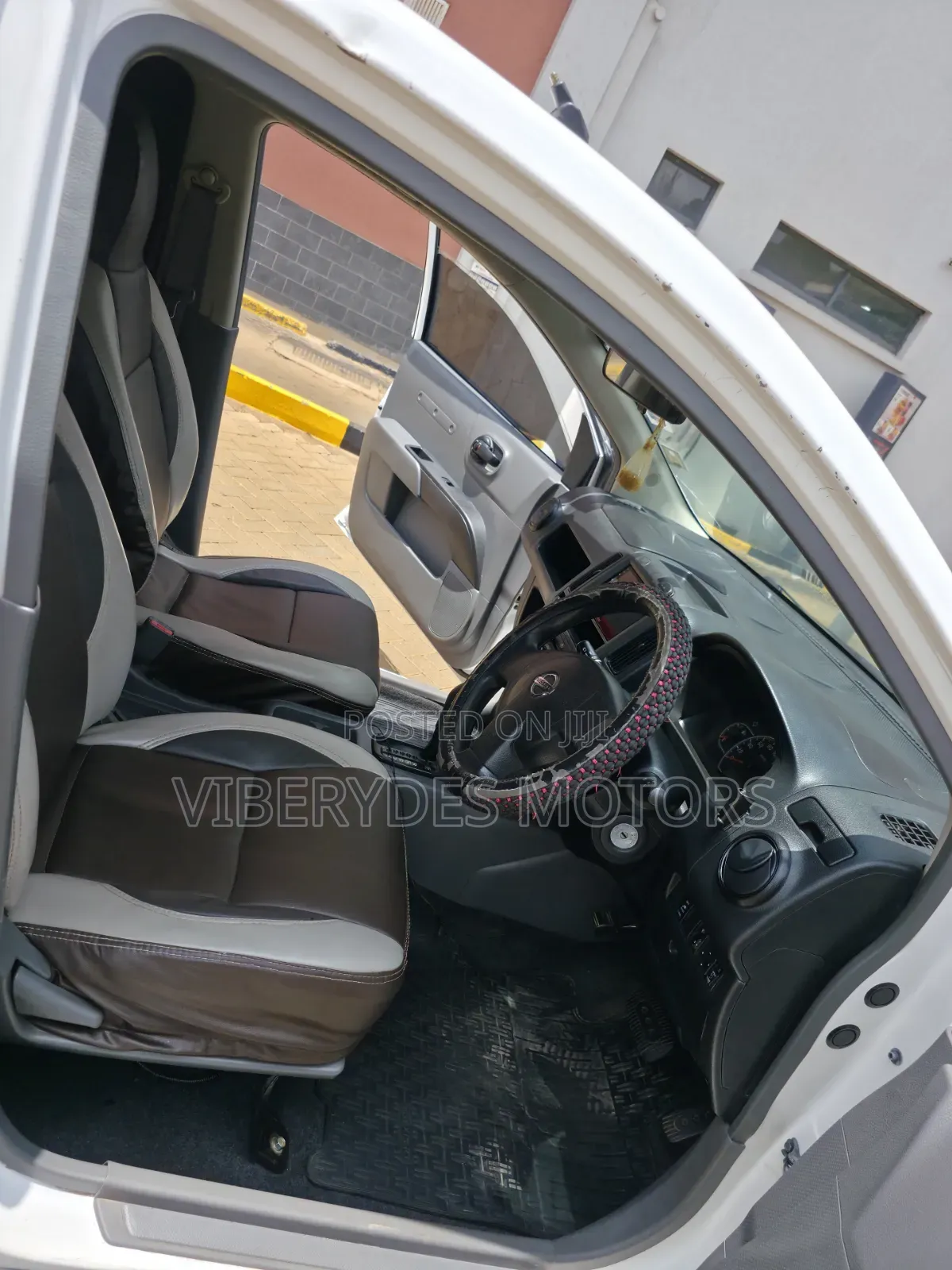 Nissan Advan 2015 White