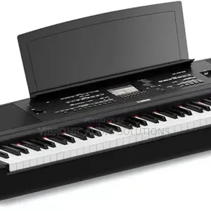 DGX670 Piano