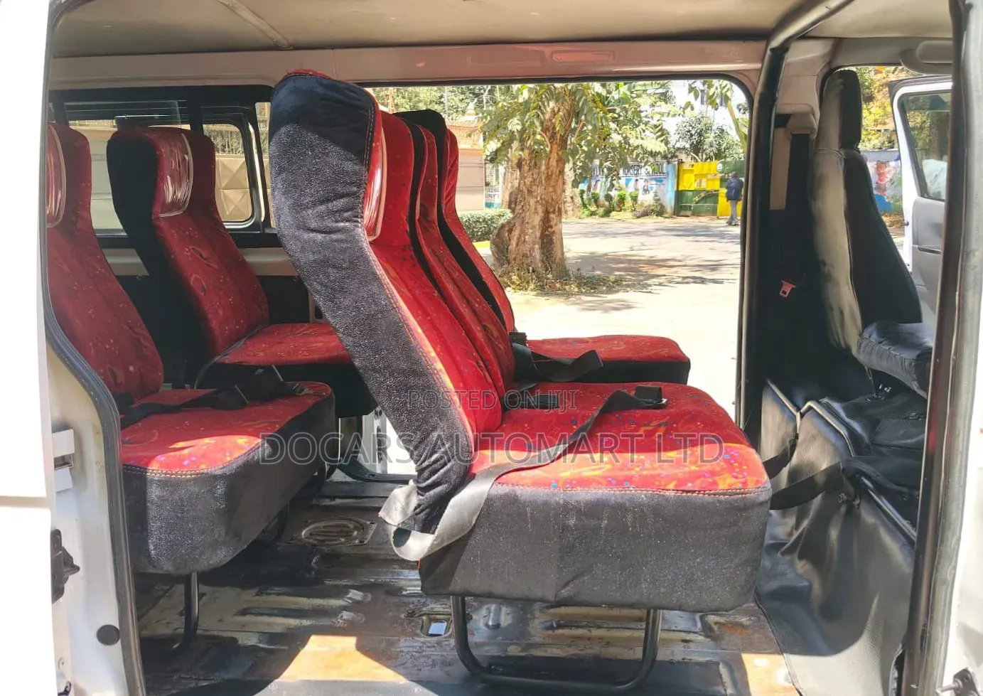 Toyota HiAce 2016 White