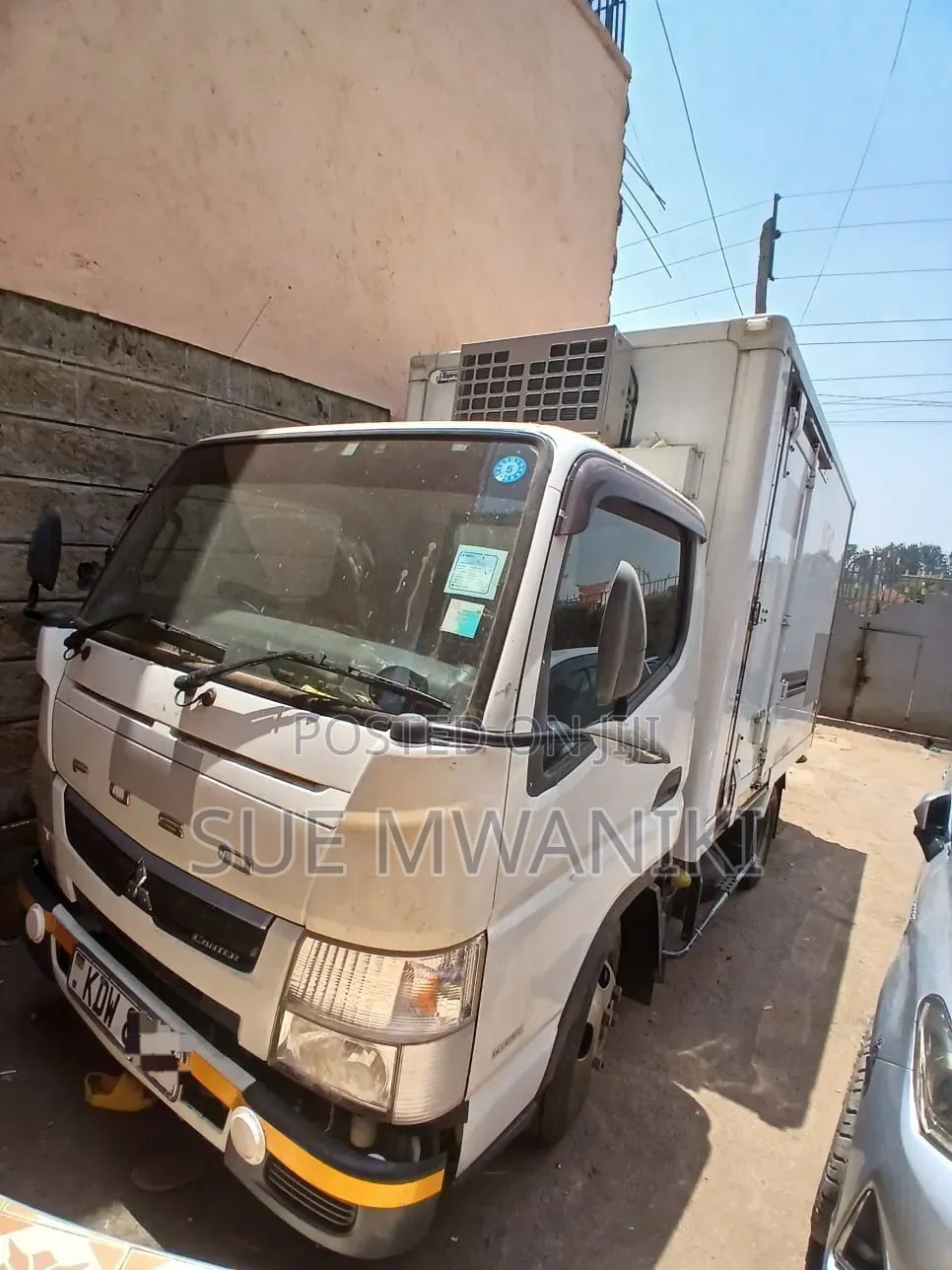 Mitsubishi Canter 2018 White