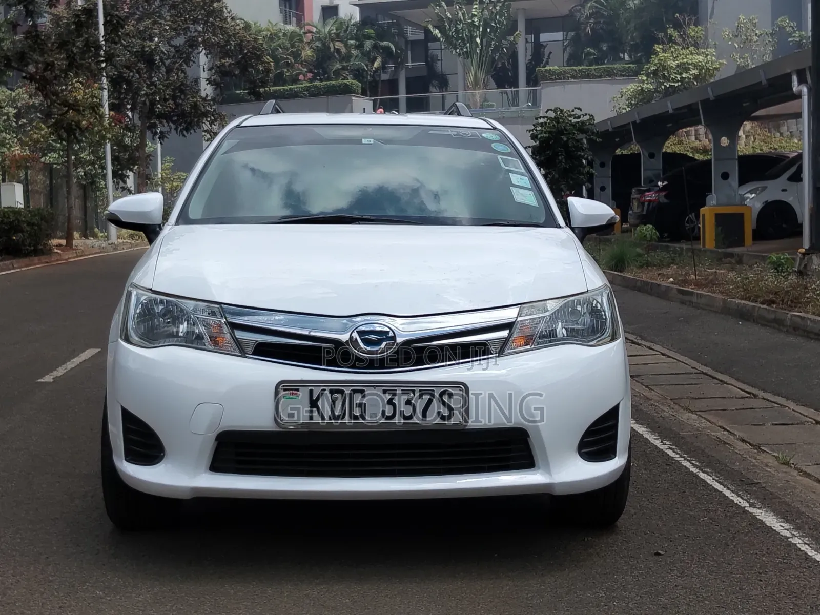 Toyota Corolla Fielder 1.5 Hybrid FWD 2014 Pearl