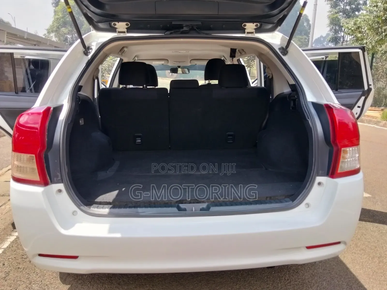 Toyota Corolla Fielder 1.5 Hybrid FWD 2014 Pearl
