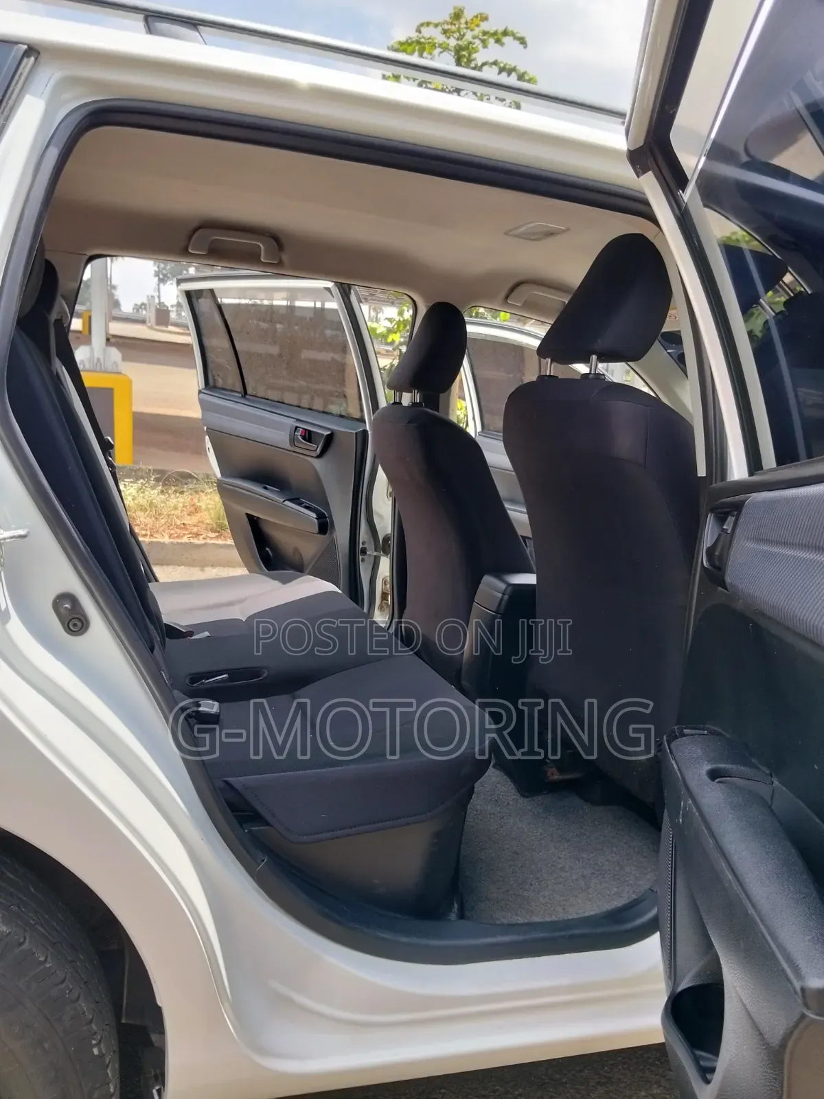 Toyota Corolla Fielder 1.5 Hybrid FWD 2014 Pearl