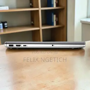 New Laptop HP 250 G10 8GB Intel Core 3 SSD 512GB